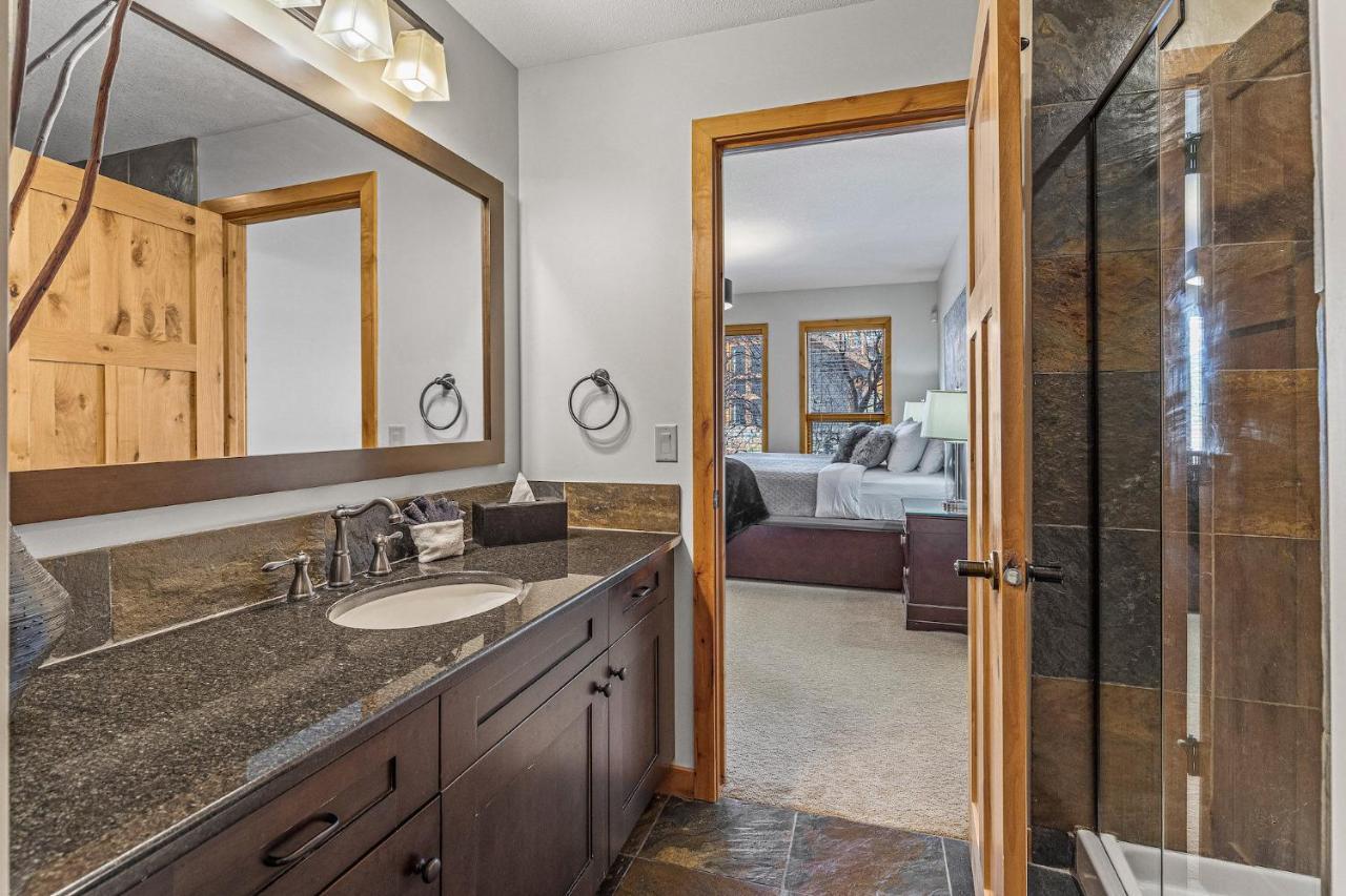 3 Bedroom Condo By Canadian Rockies Vacation Rentals Canmore Exterior foto